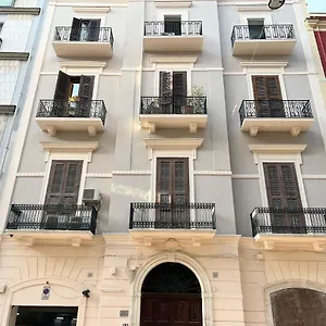 Center Eighty-five Apartament