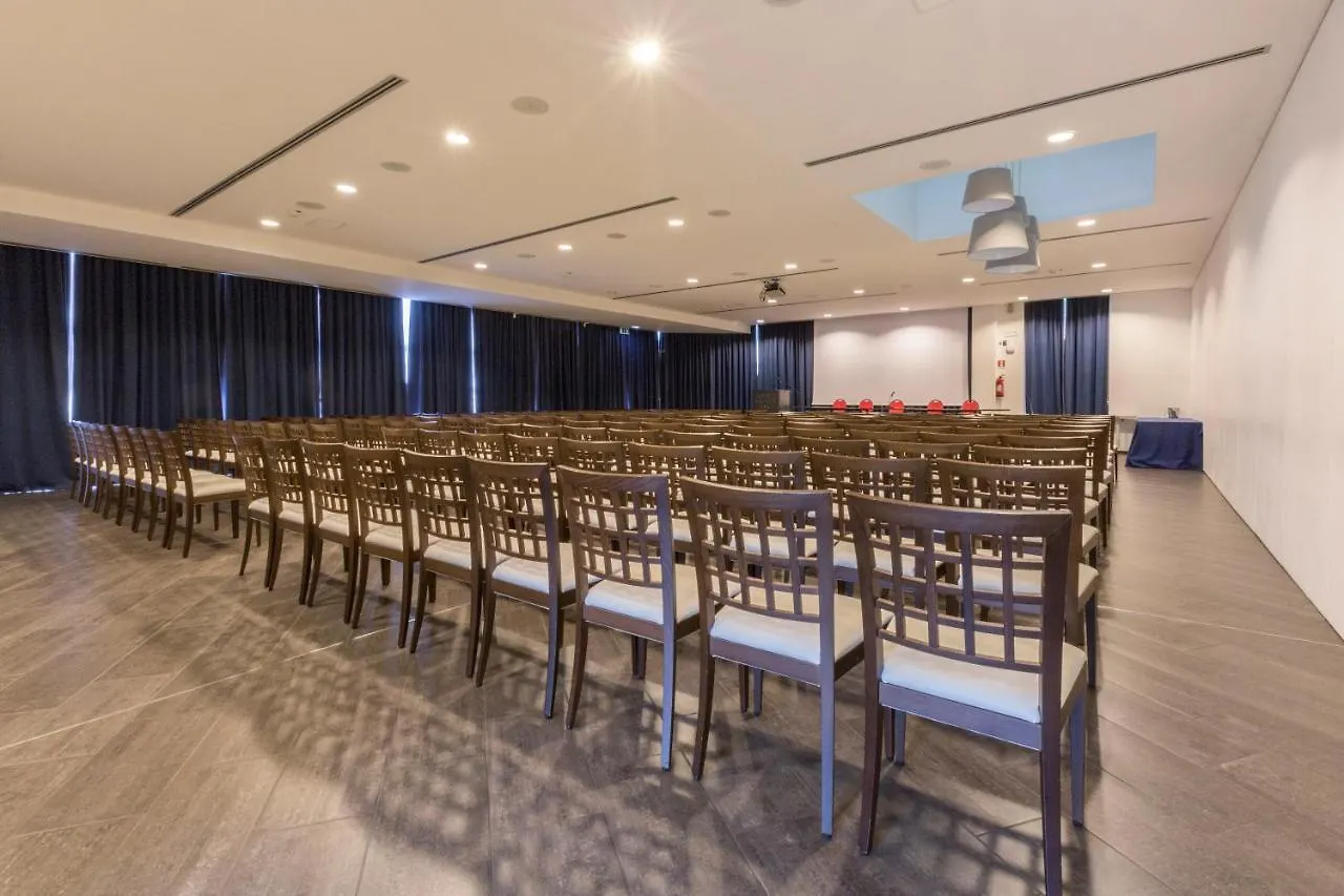 Hotel Majesty Bari 4*,
